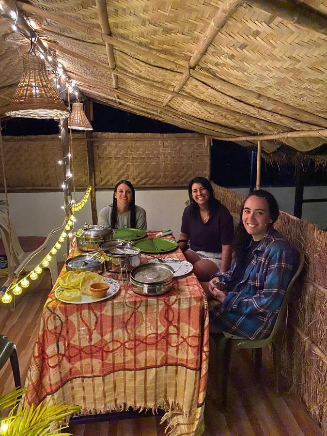 Veeru Homestay Hoszpet Kültér fotó